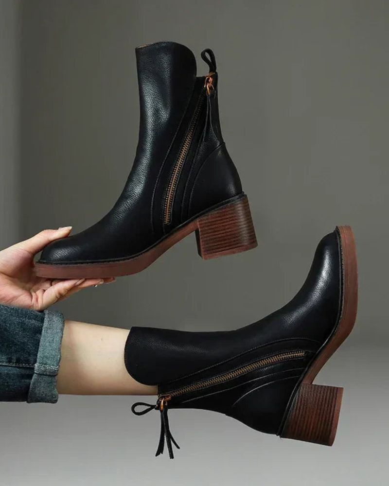 Corvianoir | Elegant Ankle Boots