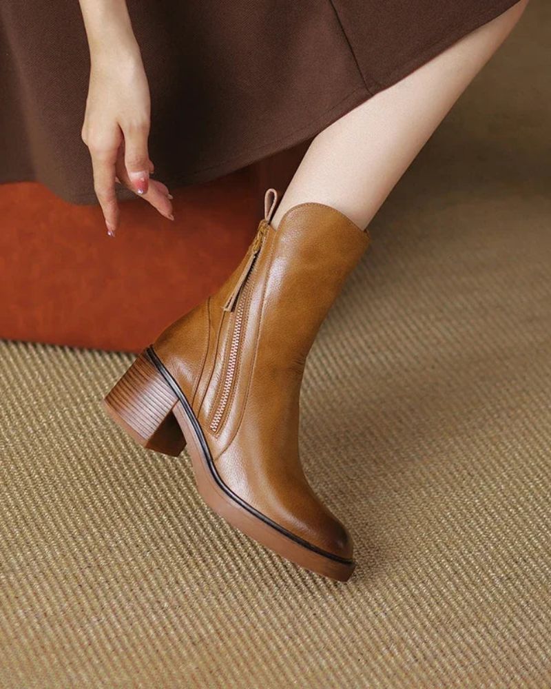 Corvianoir | Elegant Ankle Boots
