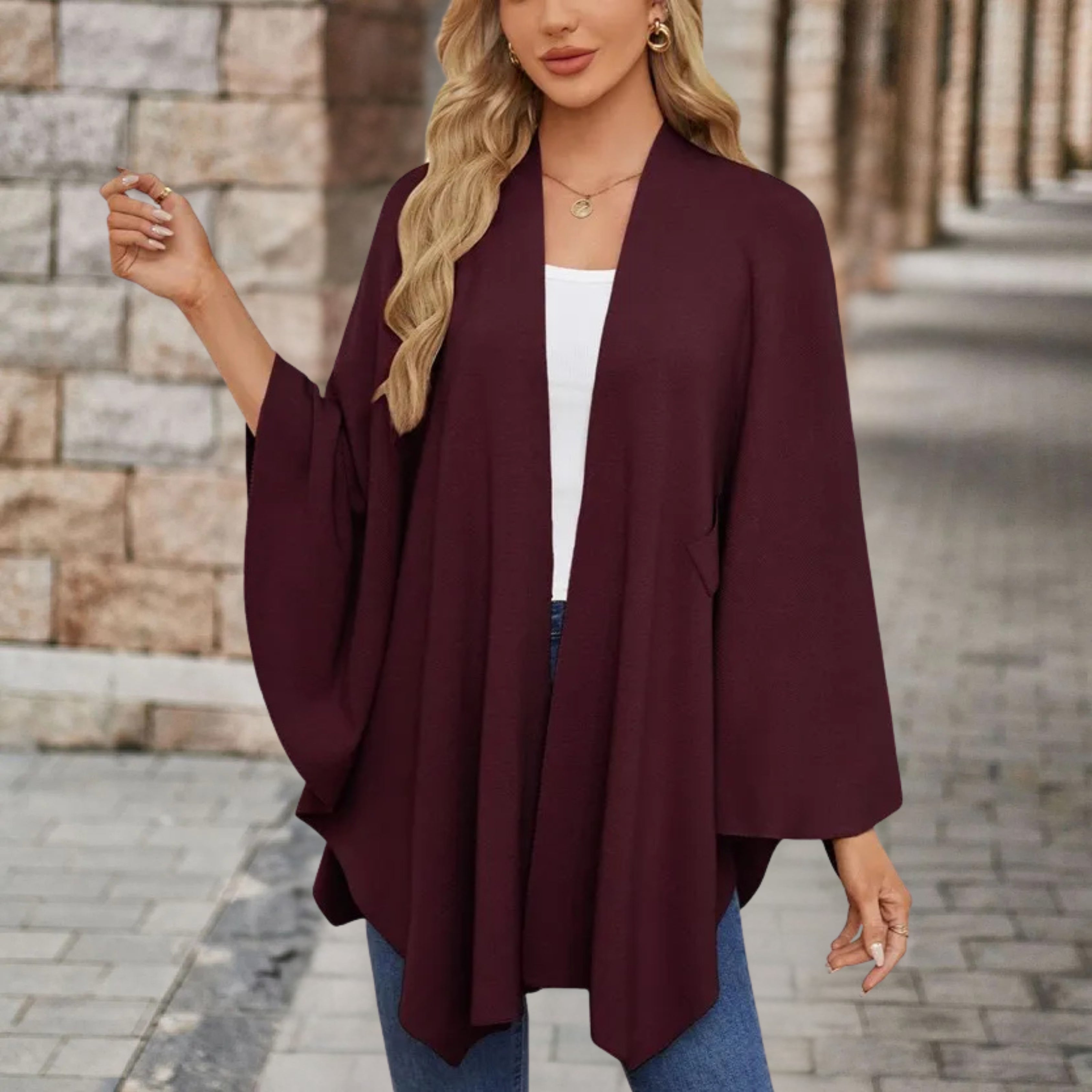 Ríonach – Chic Poncho