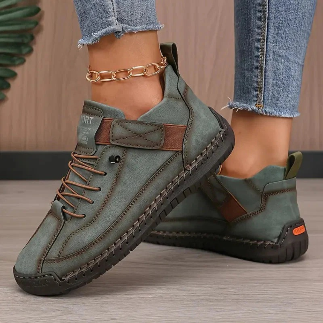 CLAIRE'S ORTHOPEDIC SNEAKERS